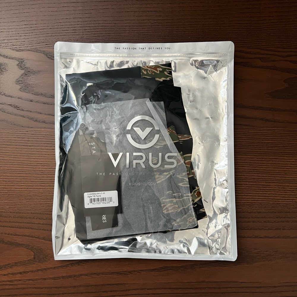 Virus International Agile ⅞ Compression Tech Pants/Leggings